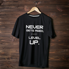 Never Gets Aged Oversized Tee